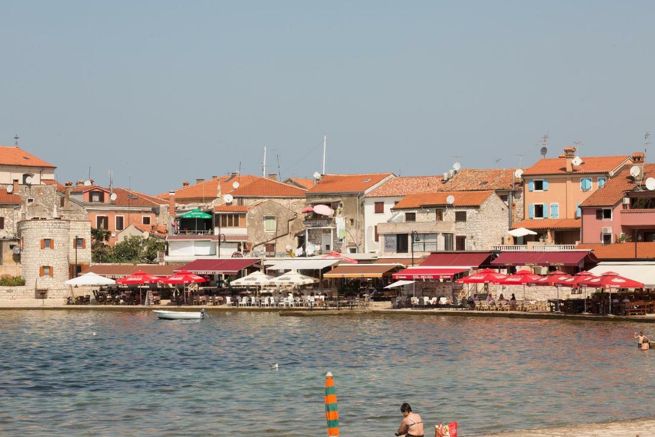 אומאג Downtown Beach Apartments מראה חיצוני תמונה