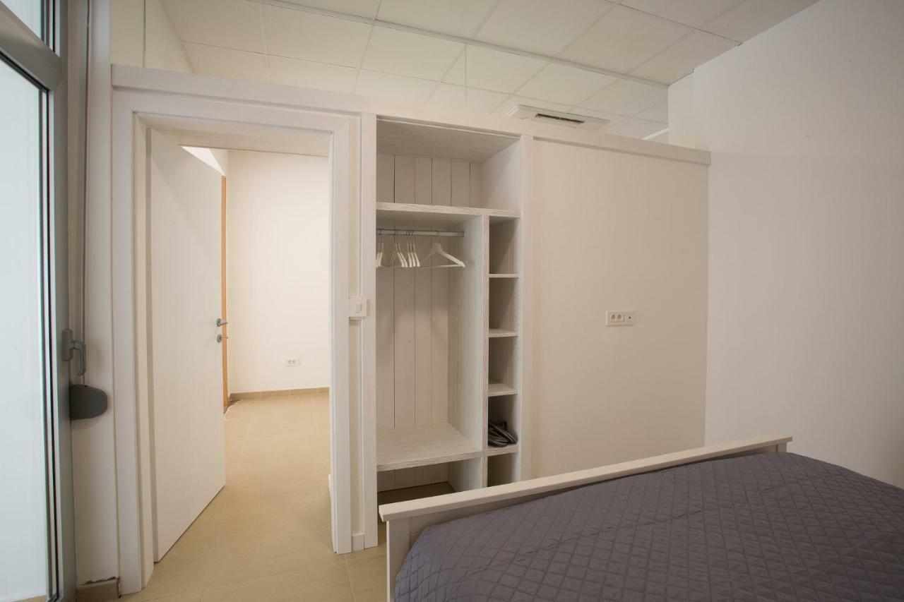 אומאג Downtown Beach Apartments מראה חיצוני תמונה