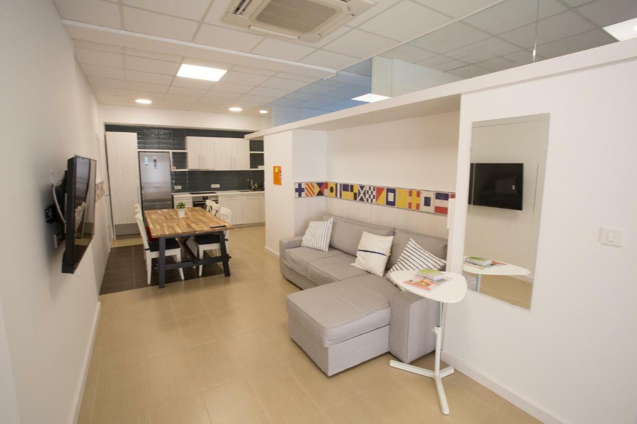 אומאג Downtown Beach Apartments מראה חיצוני תמונה