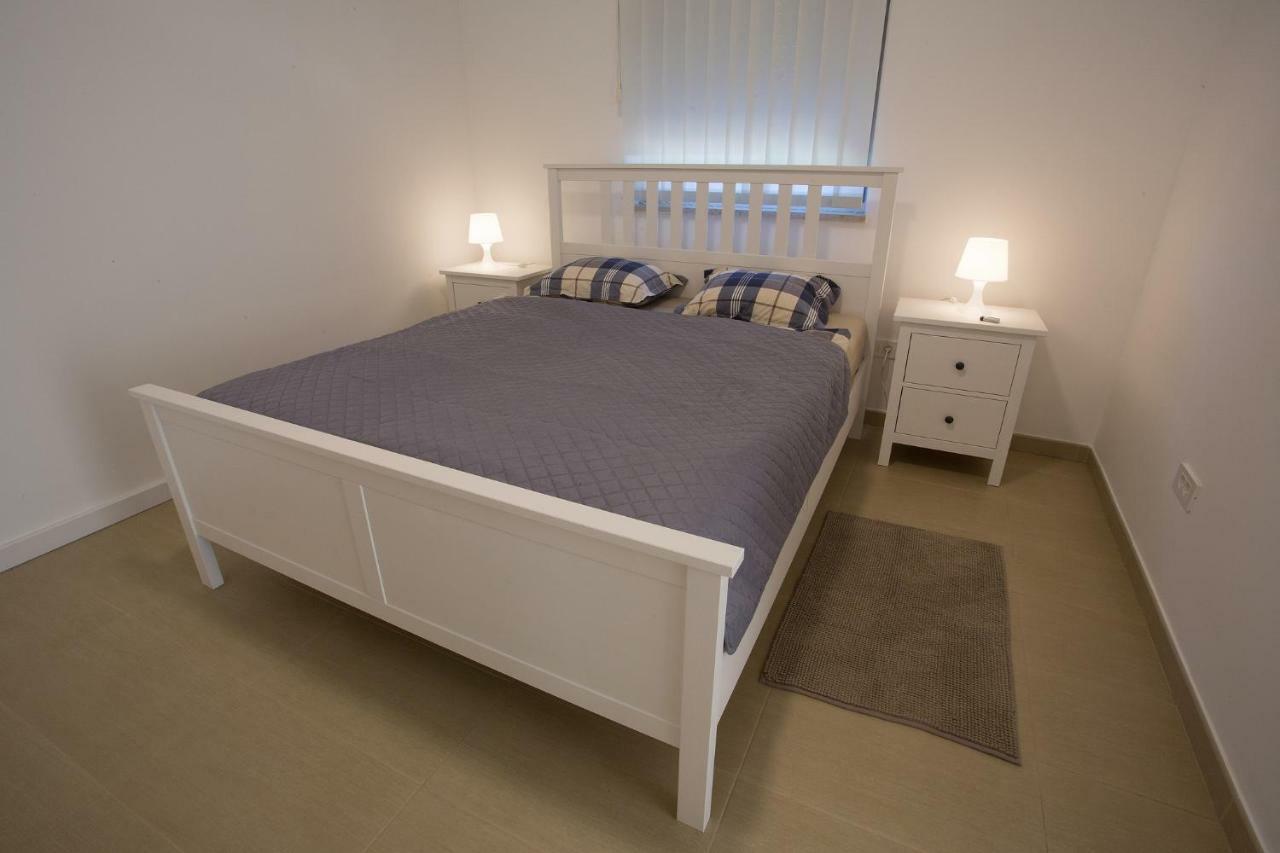 אומאג Downtown Beach Apartments מראה חיצוני תמונה